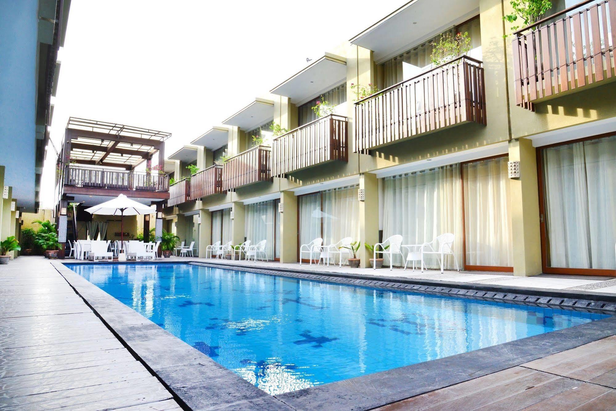 Devata Suites And Residence Legian Zewnętrze zdjęcie